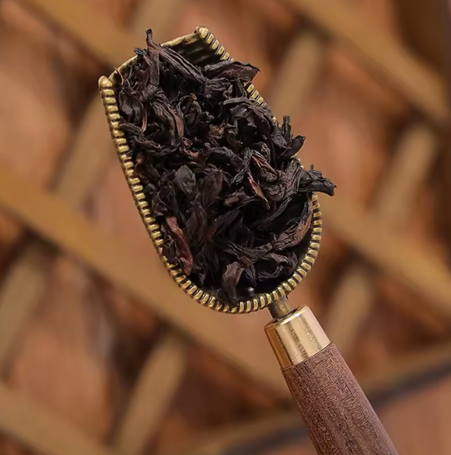 Tropical Sandalwood Tea Scoop